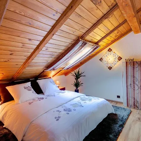 Le Balcon De *
